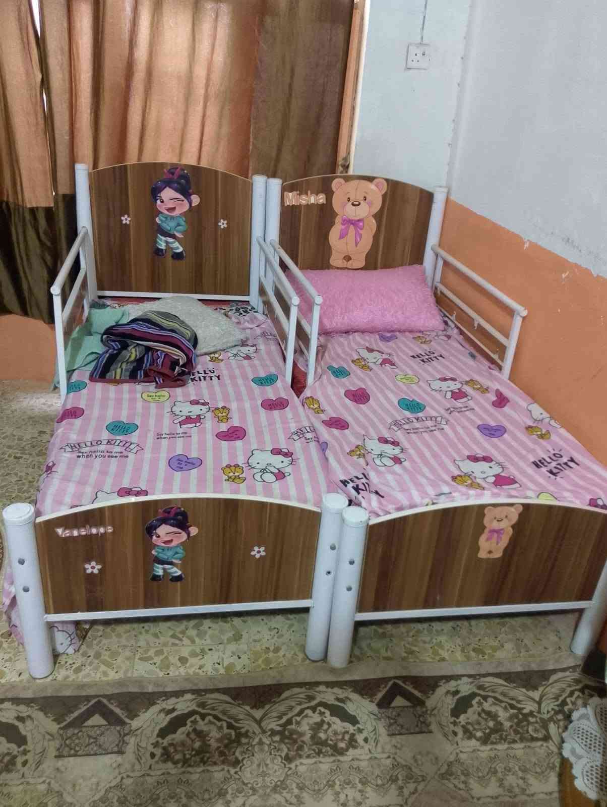 سلام عليكم للبيع اثاث بيت كامل تفاصيل اكثر واتساب او خاص ***********
