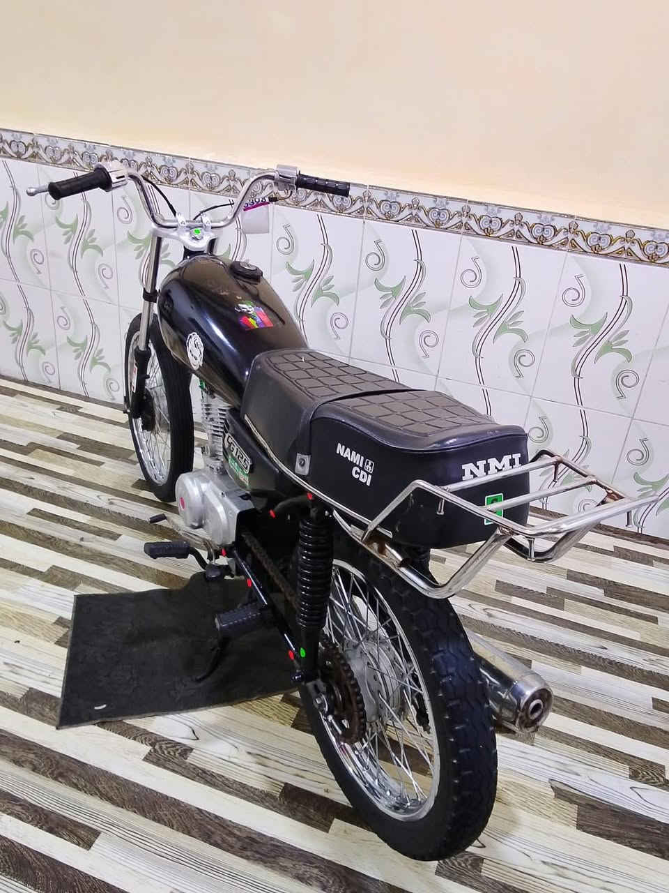 سلام عليكم دراجة نامه شلامجه لسعر ٧٠٠ بيهة مجال عنوان بصره القبله اوراق مديل ٢٠١٥ ***********
