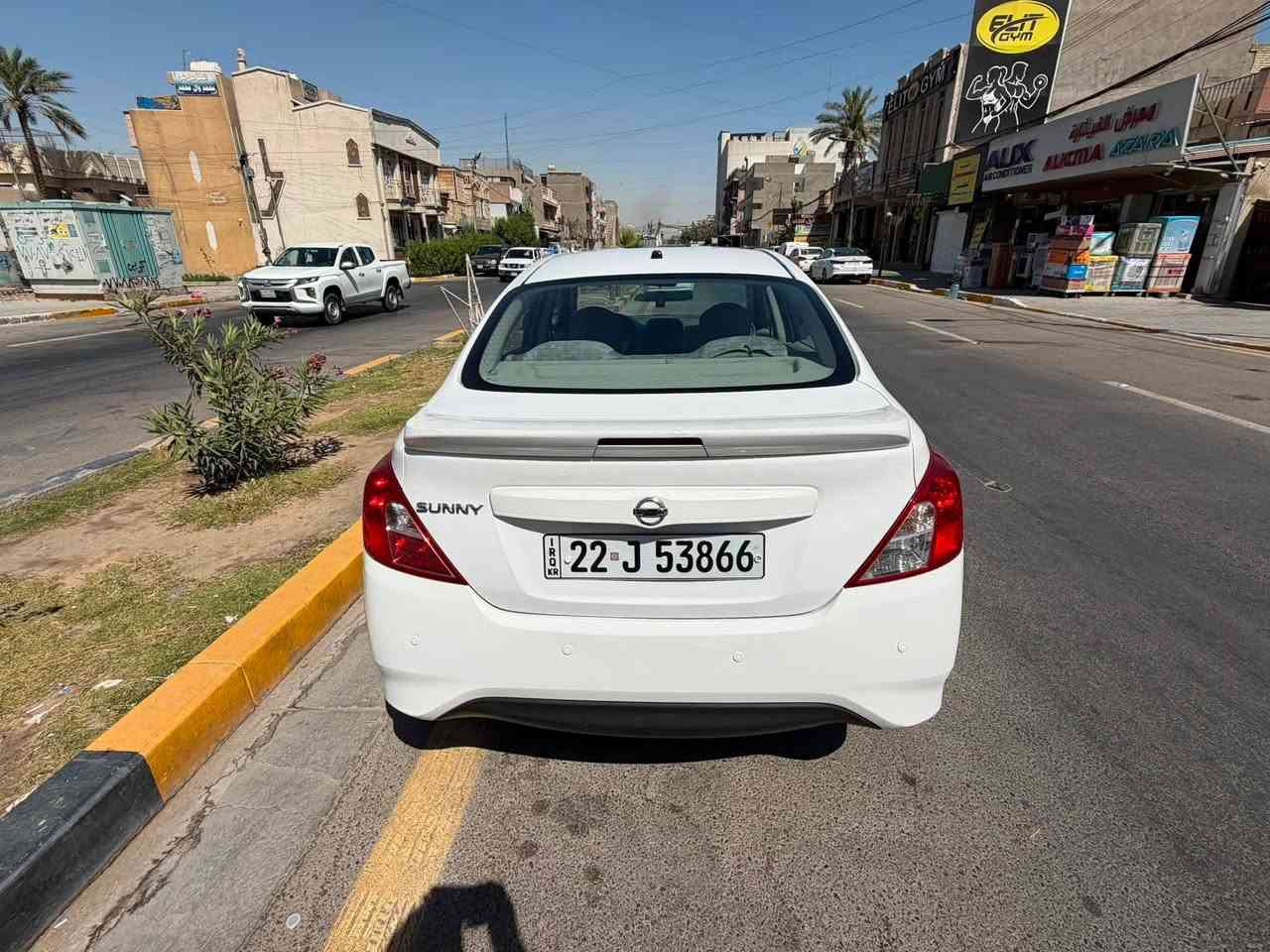 نيسان سني هندي موديل 2020 ماشيه 65 الف كم متر حقيقي رقم اربيل هزه جديده سنويه جديده بسمي تحويل مباشر ثاني يوم الباب الخلفي بي بارد + هلال جاملغ بجم كبس برغي ما مفتوح بي سياره استخدام شخصي مو تكسي كلش نضيف بالواقع احلى من الصور شاشة كأمره خلفيه 
رايدها 108وبيه مجال حك الجيه 
عنواني بغداد القاهرة سوق علي النعمة 
او مراوس نيسان سنترا امريكي
***********
