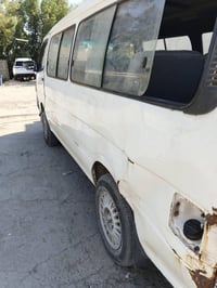 فتون البيع 2010 محرك كير اكسن كله جديد دوشمه  سياره بيه ضربه بل ربع ور...