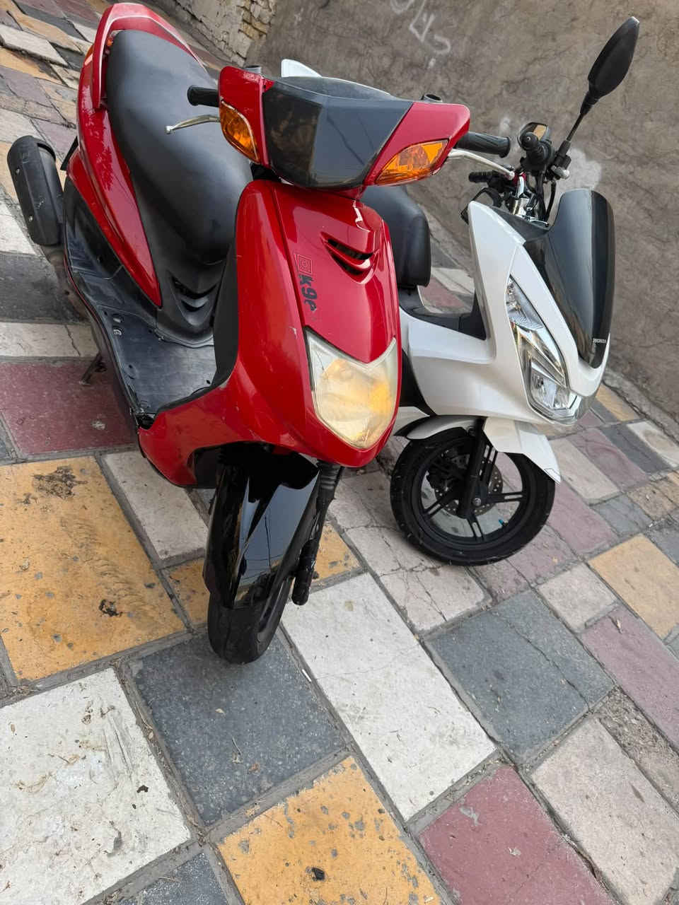 سلام عليكم سكنس نثيه 140دراجه كل نقص مابيه نكره سلف بكل وقت مكينه ناعمه كهربائيات كله شغاله السعر 450للاستفسار ***********بغداد حي القاهره
