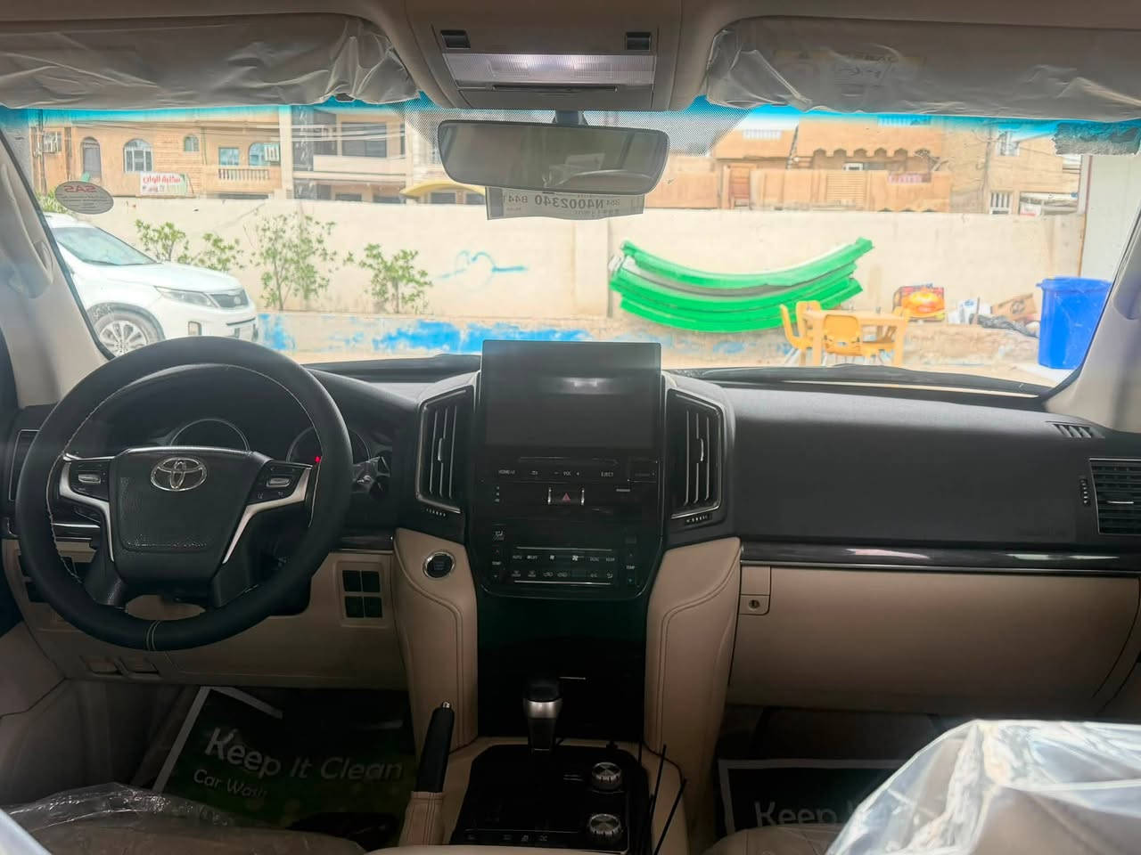 متاح لاندكروز 2020 ساز اصلي رقم بغداد كفاله عامه ماشيه 100 فول فول مواصفات معروفه الموصفات ما يحتاج نذكرهه مكاني بغداد السعر 49 وبيهه مجال جدا بسيط سياره جديده ومناقصهه اي شي 
***********
