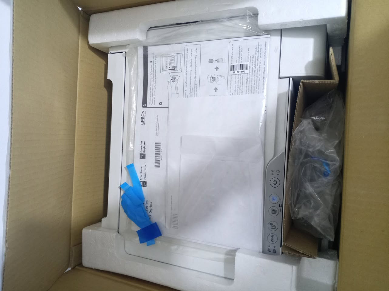 طابعه EPSON للبيع
استعمال قليل معا كل ملحقاتها
للتواصل اتصال او واتساب
***********
