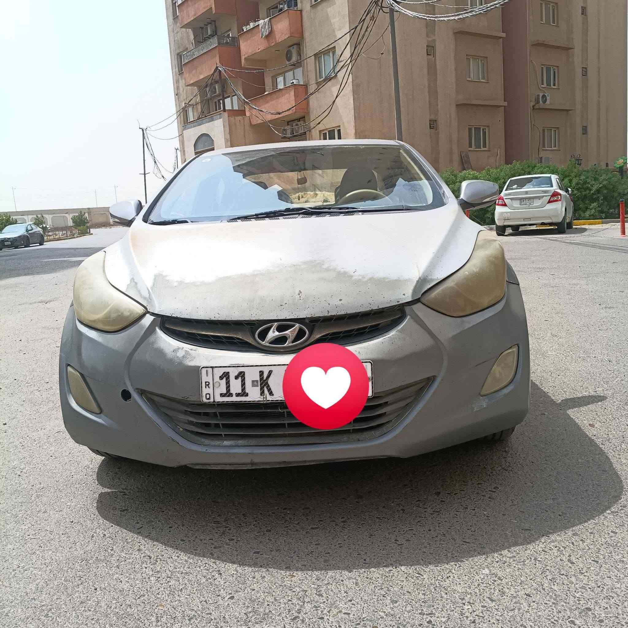 السلام عليكم 
النترا 2013 خليجي GLS

محرك 1800دوش

اشاير بلمري. فتحة سلايد

كير مكفول 6 نمر  و محرك جديد و تبريد ثلج جديد

تخم تايرات جديد نكستن 

سنوية باسمي جديدة و ماعليها غرامات

رقم انكليزي بغداد جديد

حدادية جديدة 

الدشبول  الخلفي مكسور

و الطخات موضحة بل صور جاملغ الخلفي عكس السائق 

وحادثهة بنيد وجاملغ ما واصل للشاصي 

مكاني بغداد الجديدة ***********-***********

السعر 95ورقة
