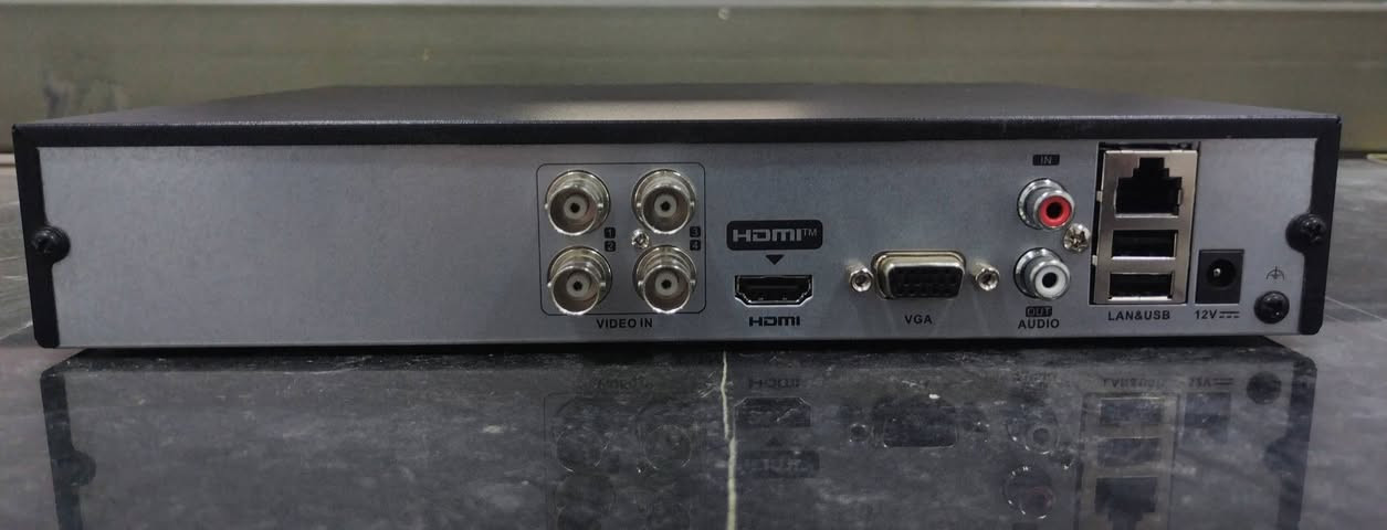 دي في ار هيكفجن 4 كامرات 2 ميكا مع هارد 500GB نصف تيرا استخدام قليل مع المحوله والماوس غير مستخدمات
السعر ٦٥ الف
العنوان الرمادي الجزيرة
 واتساب ***********
