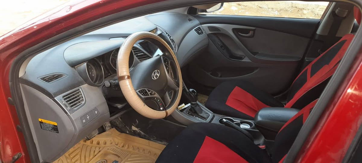 سلام عليكم النتره للبيع الفين و١٦ السياره جاهزه من كلشي وارد امريكي مكينه الف ٨٠٠ مكينه كير مكفولات بيه ضربه باب السايق السياره محولبه للبيع اومراوس حسب القناعه السياره باسمي *********** سيد علي

نص مكتوب في الصور:
- ***********