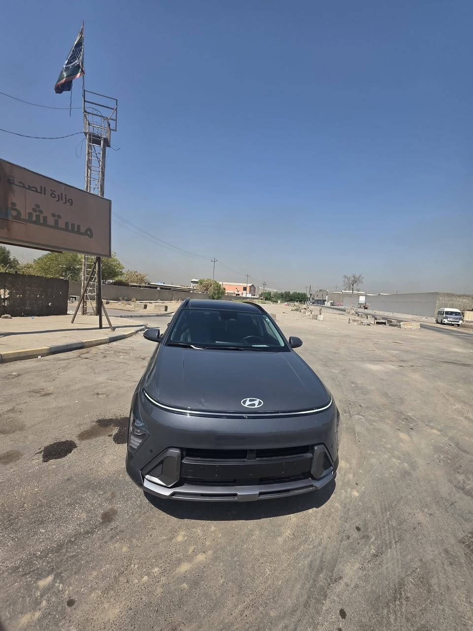 السلام عليكم كونا2024 وارد امريكي حادث السيارة الجاملغ مامي فقط بدون اي دواخل باقي السيارة مكفول سياره جديده كلش مواصفات السياره بصمه كرسي كهرباء جلد بانوراما حساسات اماميه خلفيه رادار امامي خلفي نقطه عمياء شاشه متصله كراسي تدفئه مثبت سرعه ماشه السيارة15 حقيقي مكان االسياره بالمحموديه رقم الهاتف***********
