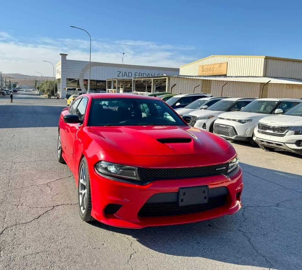 -دوج جارجر 2023 GT الاصدار الاخير

‏‎ الموديل :2023  وارد 
‏‎
‏‎المحرك : V6.  3.6L
المواصفات :‏CHARGER GT LAST CALL 

‏‎* دخول ذكي (بصمة) .
‎*‎‎ نظام launch control .
‎* سوبر تراك باك    SUPER TRACK PACK
‏‎* المصابيح الأمامية مع LED . 
‏‎* حساسات خلفية. 
* كار بلاي  
‏‎* شاشه كبيرة مع نظام ملاحة نفكيشن
‏‎* كشن السائق كهربائي 
‏‎* تشغيل عن بعد . 
‏‎* محدد سرعة . 
‏‎* كاميرا خلفية .
حادثها موجود بالصور 
العنوان : الانبار 
السعر :265 ورقه
مرقم بغداد تحويل ثاني يوم 
للاتصال او استفسار على

 ***********
