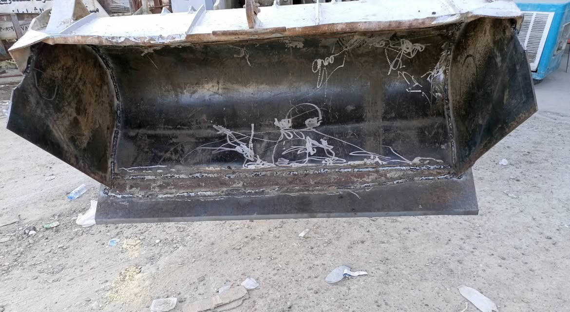 سلام عليكم حداده عامه عمل تصليح الكلات الشفلات ول حفارات  موقع العمل خلف علوة الرشيد مدخل السمج ***********///***********//ابو ابراهيم الحداد
