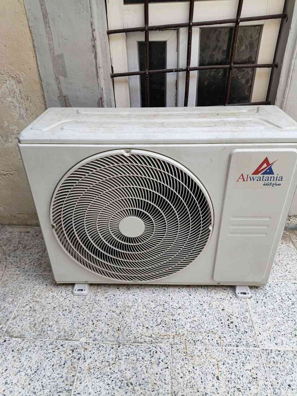 للبيع سبلت طن ونص الوطنية
 مستعمل شي قليل أخو الجديد
  نظافة 100 % حتى غاز بيه
 بس اتشدو وتشغل 
السعر 350 تواصل 
تواصل على الرقم 
***********
