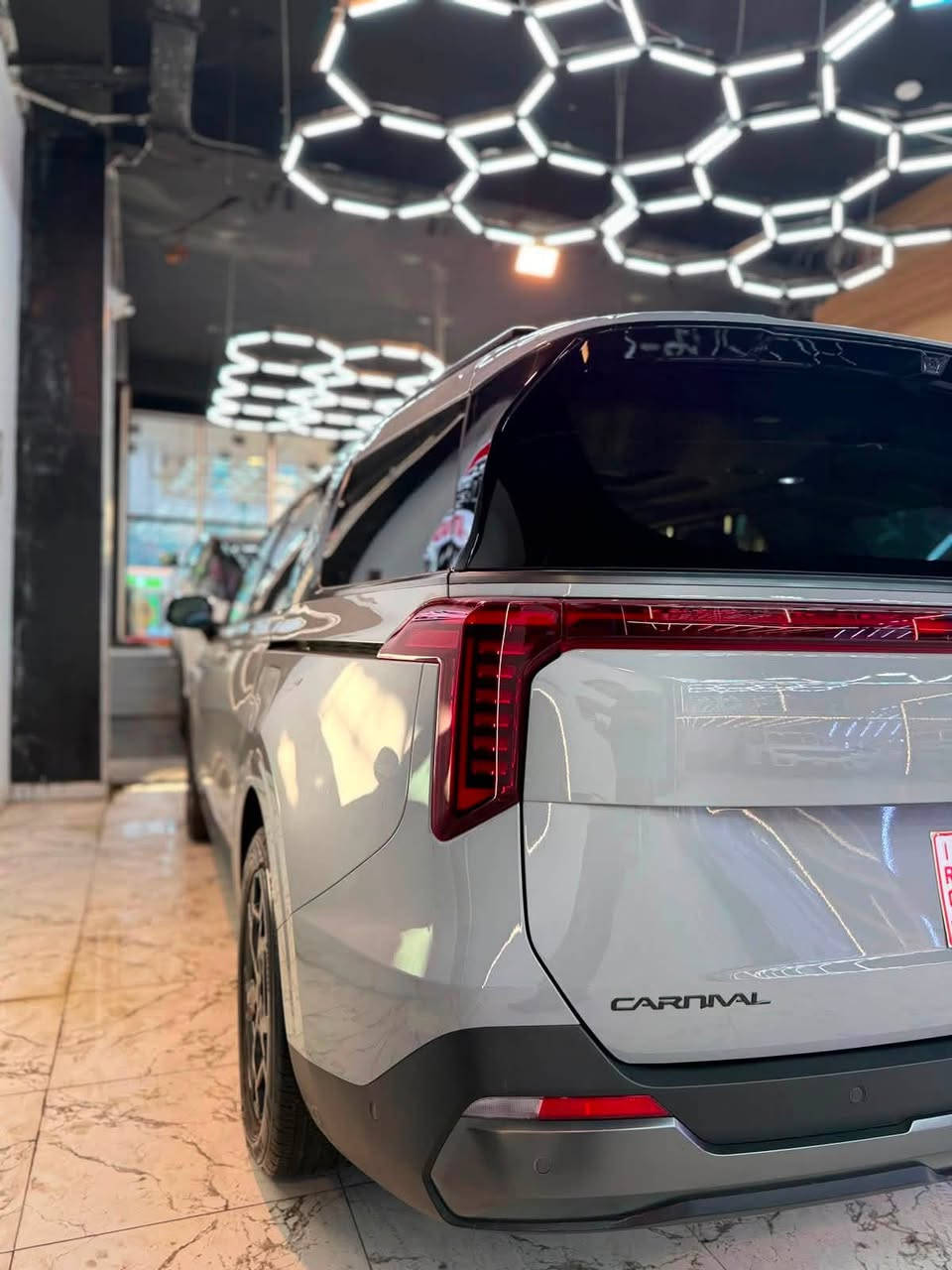 کیا کرنفال هایبرد SX بريستيج ميث سيشنيشن 2025
بدون حادث كلين تايتل بدون صبغ بدون اي بارد سرقة دعامية ولايت امامي فقط مفتاحين بلسياره 

بغداد 

محرك 1.6 تيربو هايبرد

ماشية 4400 كم 

فول فوي 1/1

سيارات: شاشة أمامية وشاشات خلفية

شاشة 360

بانوراما فتحتين

تشغيل عن بعد

شاشة خلفية

شاشات LED وزينون

حافظ على شاشات LED

رادارات 360

مرايا ومصابيح أمامية وخلفية

شحن و إيرليس

مرايا

شاشات خلفية

عنوان السياره بغداد بعدها ما مسجلة 

***********
