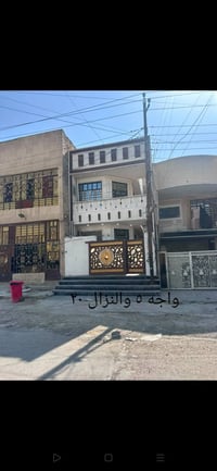 بيت ١٠٠ متر  واجه ٥ والنزال٢٠  يحتوي علئ. طرمه وحمام خارجي  الطابق الا...