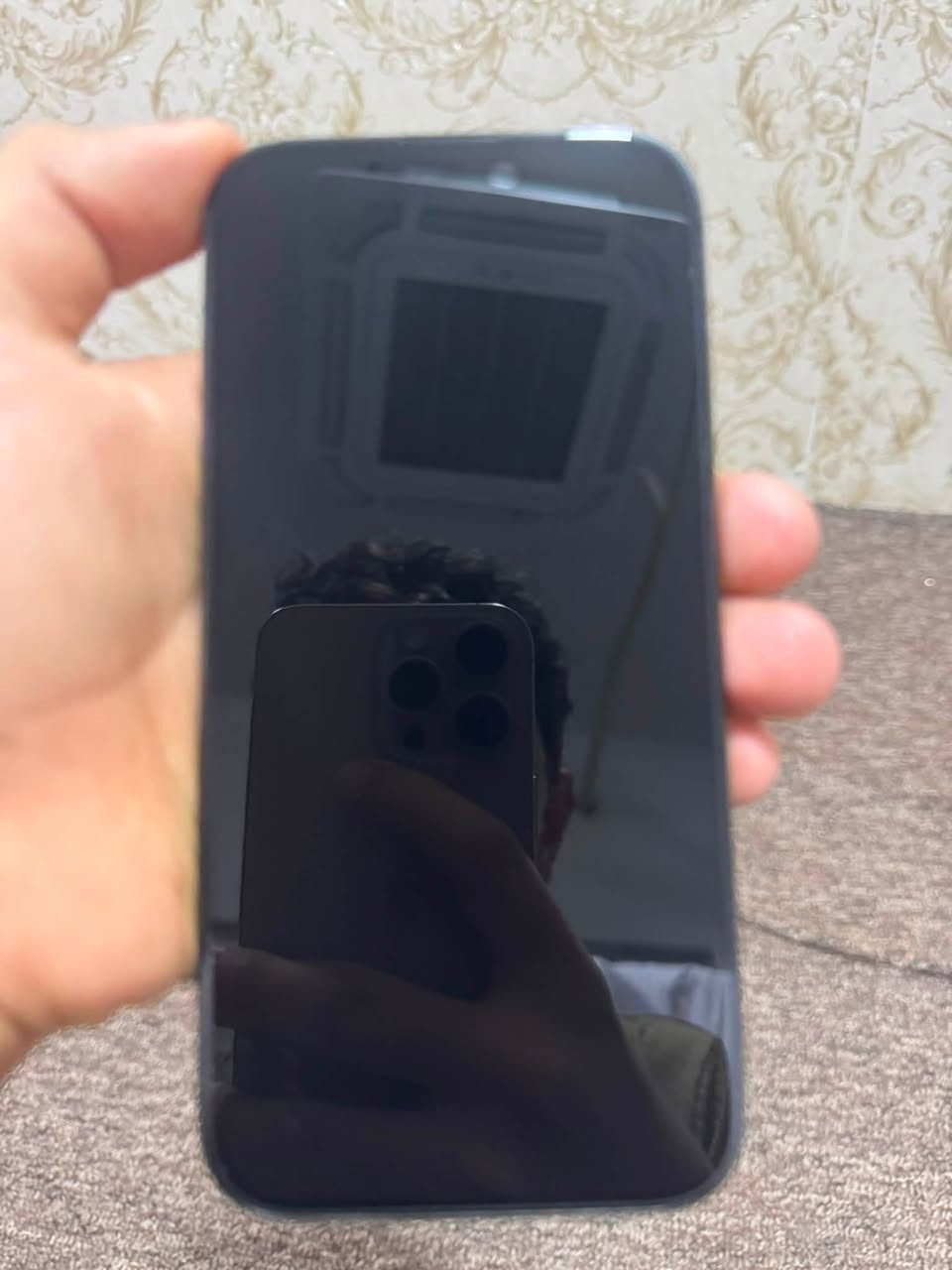 آيفون ١٥برو فقط للبيع أو امراوسه نظيف وشرق اوسط ماستر ويا كرتونه وشاحنه الاصليه البطاريه 79وذاكره 128 والسعر 750 بي مجال قليل 
الرقم *********** 
أي ستفسار خاص
المكان ديالئ بهرز
