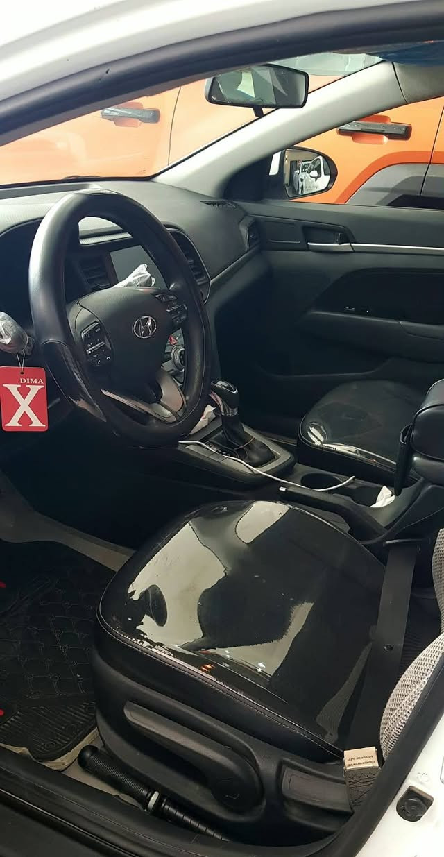 إلنترا ٢٠١٩ • بيضاء • ٧٣ ألف كم