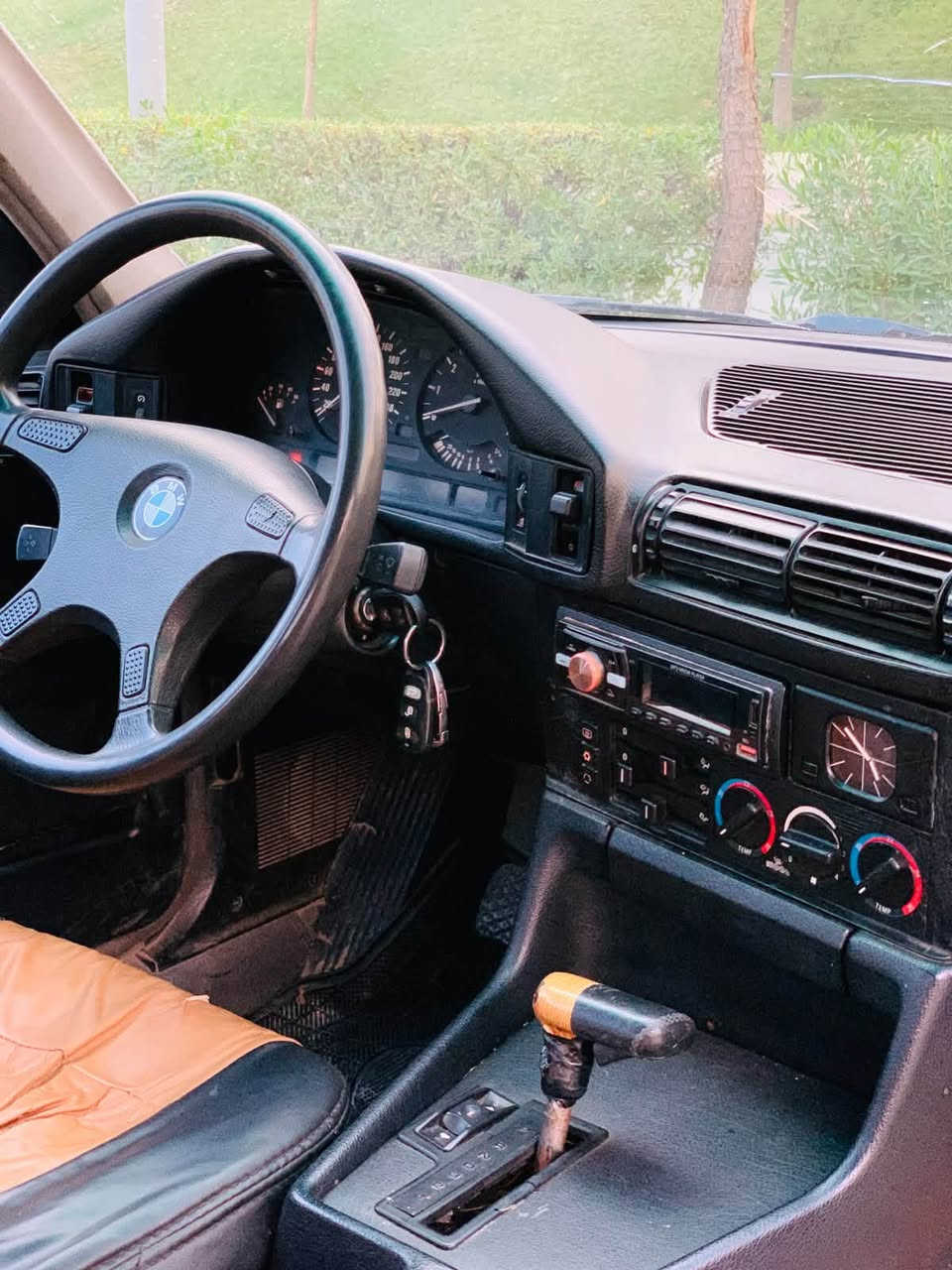 بي ام 525i • اتوماتيك • زينون