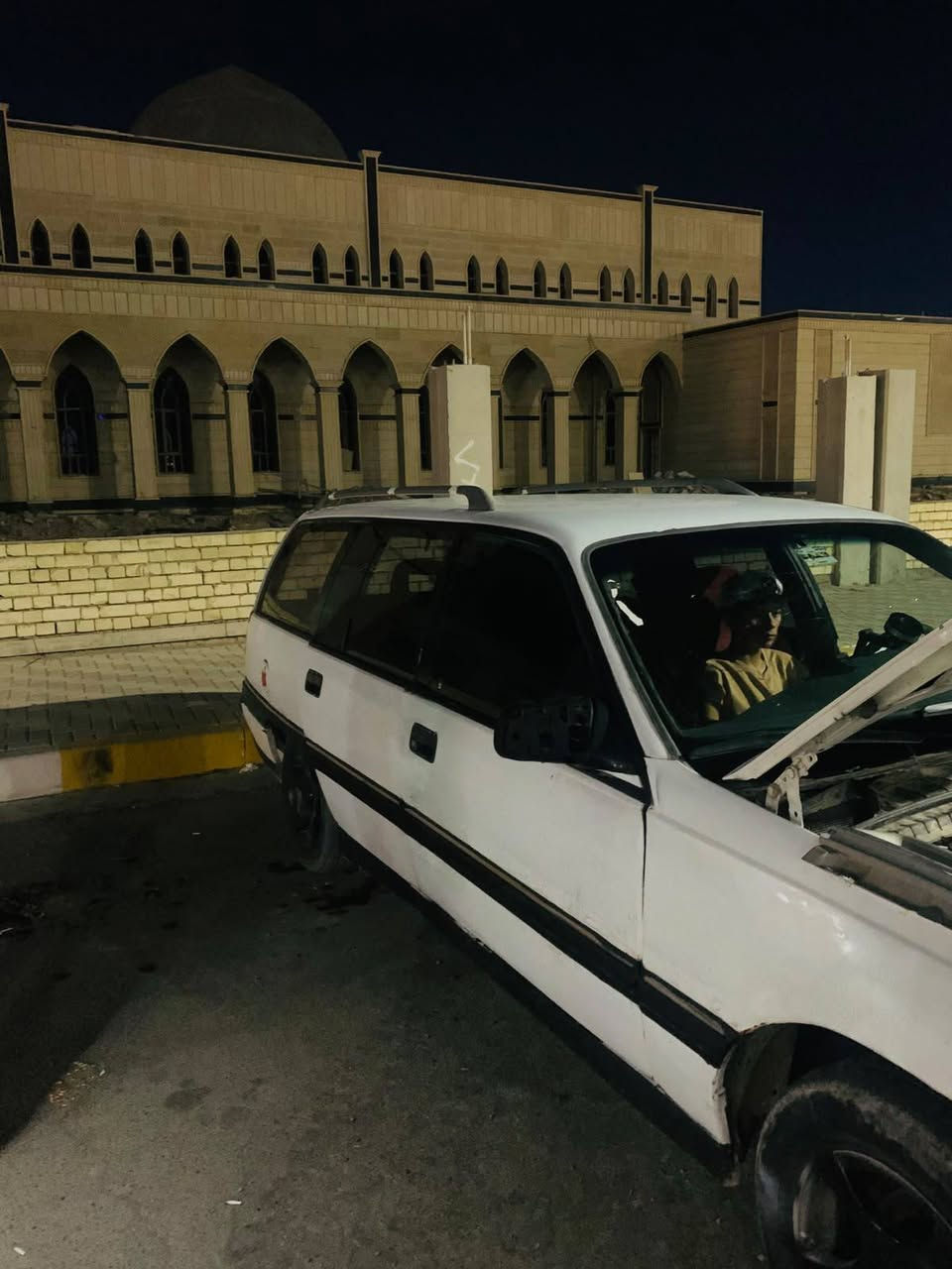 سلام عليكم اوبل ستيشن للبيع او مراوس مكينة 20 جديد

 كير اوتو سيارة كدام العين النضافة داخل نضيف سنوية

 عضم عاج راعيها بكركوك مامطلوبة غرامات 0 ربع بس

 ماعندي رقمة  مكانها تكريت مراوس حسب القناعة رقم

 ***********

