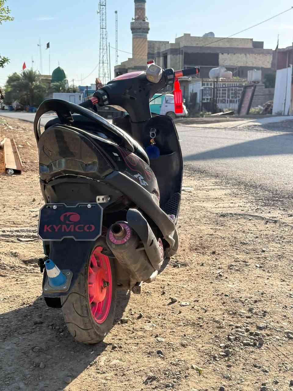 ماكس عدلة • ترايك • كفالة