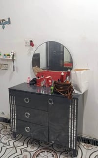 غرفة تركي للبيع، السعر ٢٥٠ وبيها مجال العنوان/ حي الجهاد  الهاتف/ ٠٧٧١...