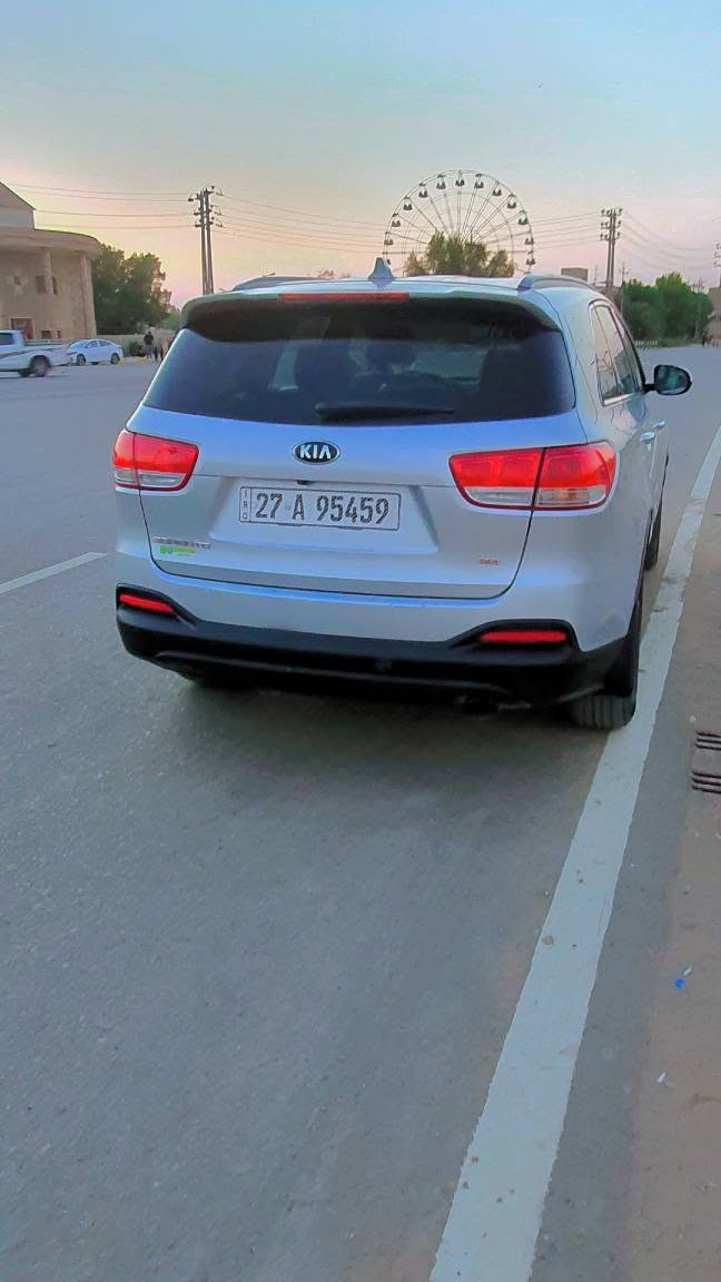 سورنتو وارد امريكي اربعه سلندر 2018 نضيفه جدا حادث بصيط طرف البنيد والجاملغ جهة السايق ضربه خفيفه سبعه راكب فور ويل فول تحكم ستيرن جاهزه من كلشي رقم ذي قار انكليزي  *********** الشطره, ذي قار
