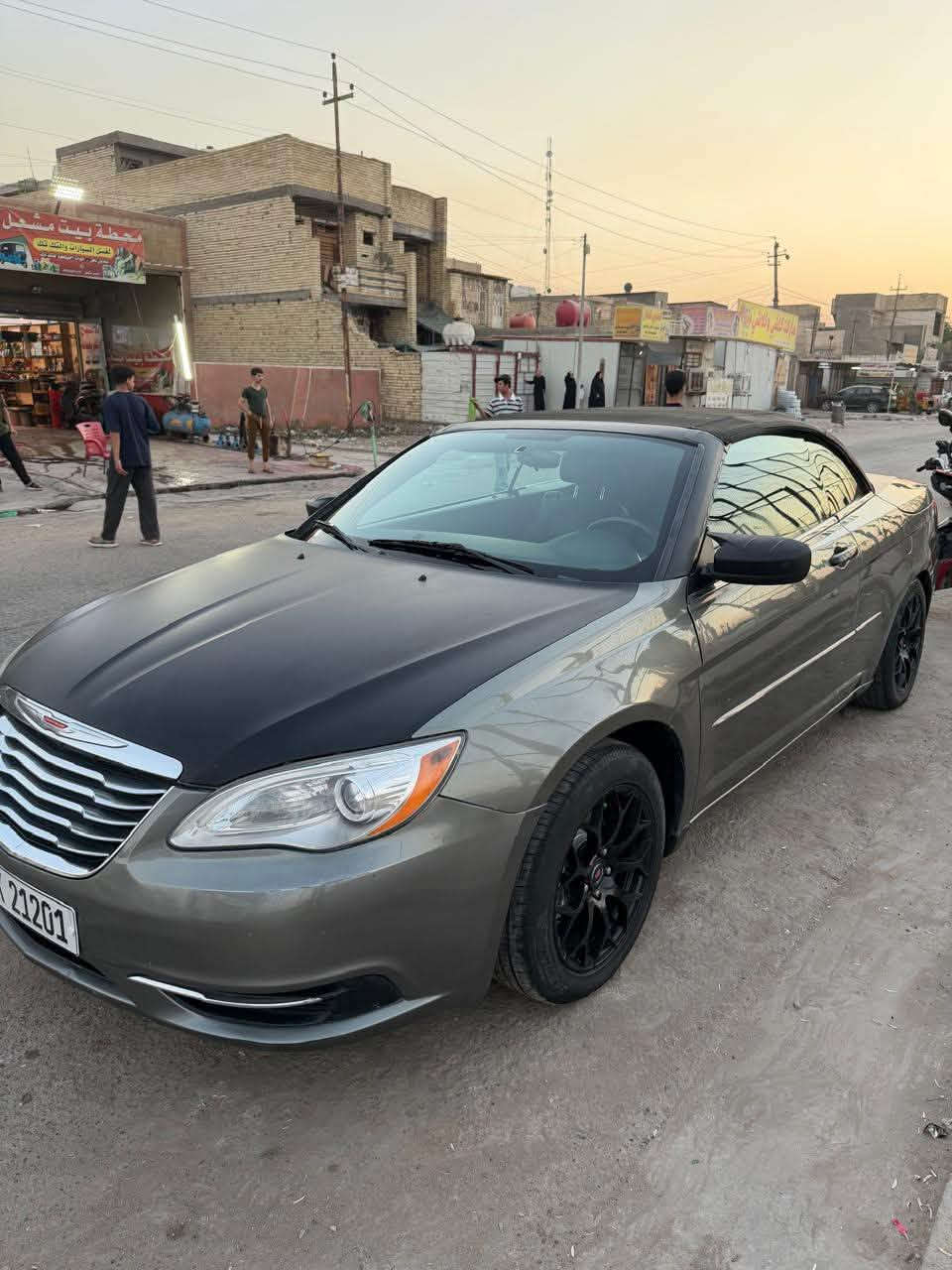 سلام عليكم كرايسلر c200 كوبيه 2013 سياره مصروف عليه ومتعوب عليها هواي عليها ادامه نوزلات وبلكات وغرف احتراق عليها مكينه وكير أفنجر 3600 2018 
عليها بولش جديد توها مبولشه 
عليها تخم تاير جديد 
تغليف بنيد وصندوق اسود مات 
وياله كديلاك جدد 
منضومه زنون جديده 
تبريد ثلج كشنات كهرباء 
سياره جاهزه ترايك وين مايعجبك 
رقم بغداد دولي بسمي 
للاستفسار : *********** 
مكاني بغداد السعر 80 وقابل للتفاوض
