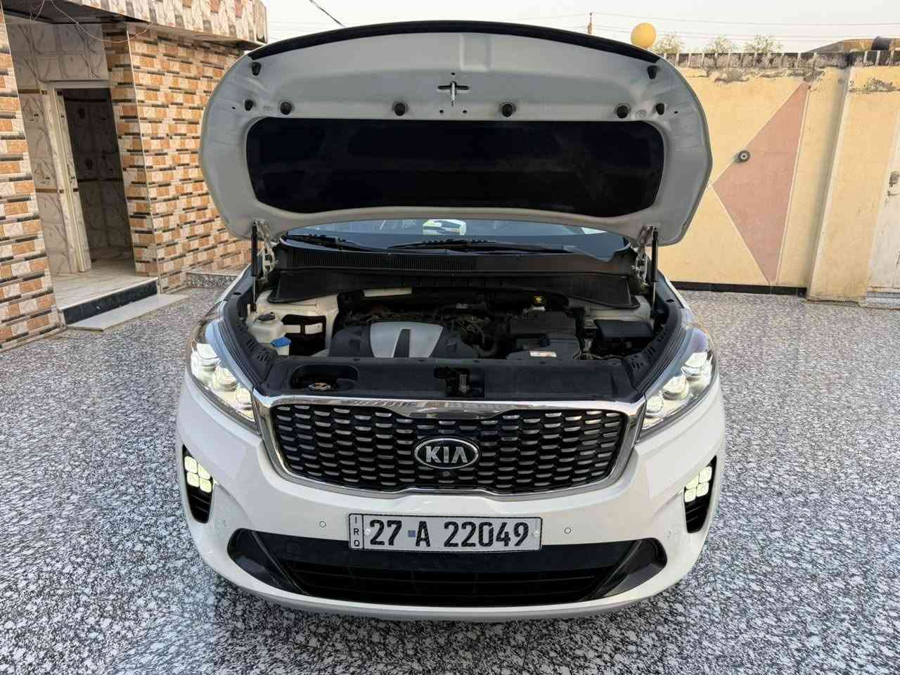 سورنتو موديل 2019 وارد خليجي مكفوله كفاله عامه من الضربه والصبغ والتبديل رقم ذي قار بسمي نكليزي هزه وسنويه جدد تريد تحويل تريد وكاله حاضر محرك 6 سلندر كفاله من الفتح فول مواصفات خمس كامرات سايد بريك بصمه+ بصمتين تشغيل  ماشيه 61 الف حقيقي تبريد ثلج تدفئه 
3 قطع 7 راكب تخم تاير جديد حداديه 100% استخدام شخصي سياره جديده السعر 234 وبيه مجال ***********
***********
