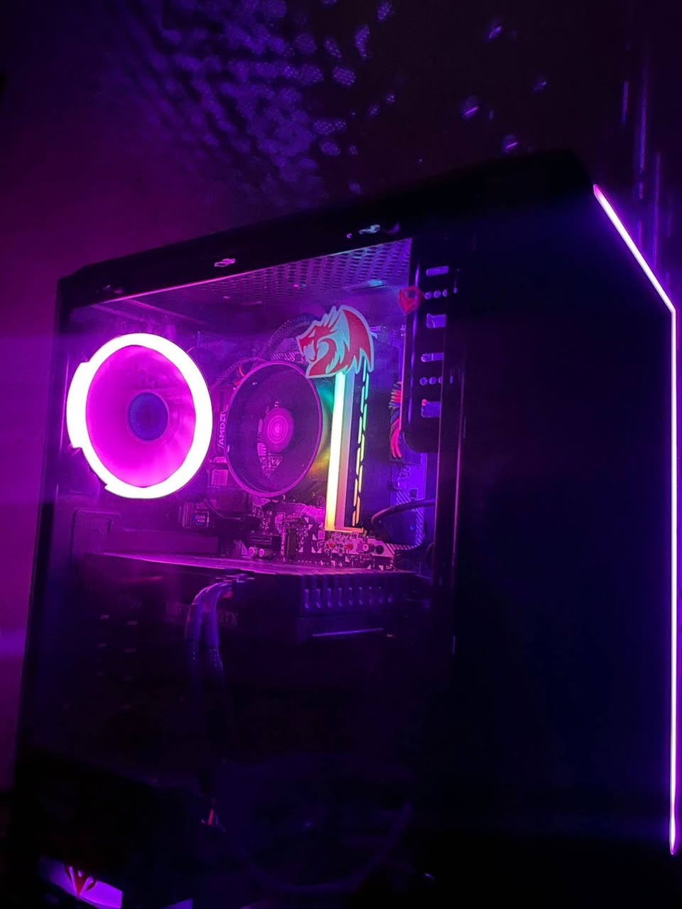 السلام عليكم 

Pc للبيع نظافة واضحة بالصور 
كل كراتين القطع موجودة 

الكيس 
1660 msi 
R5 3600 
2*8 3200 
Ps rocket 500 plus 
M450 m asus 
256ssd 
1000 hhd 
Dingle blu + wi fi

الشاشة 
KG251Q 
١٤٤ hz 

كيبورد motion ميانيكي 
ماوس ريد دراغون 
ماوس باد اسود 

سماعات خارجية 
سماعات هايبرد اكس ٢ 
ويب كام
مايك نيوير 
يدات عدد ٢ 
Ups 2000 online

السعر :  850
الرقم :***********
