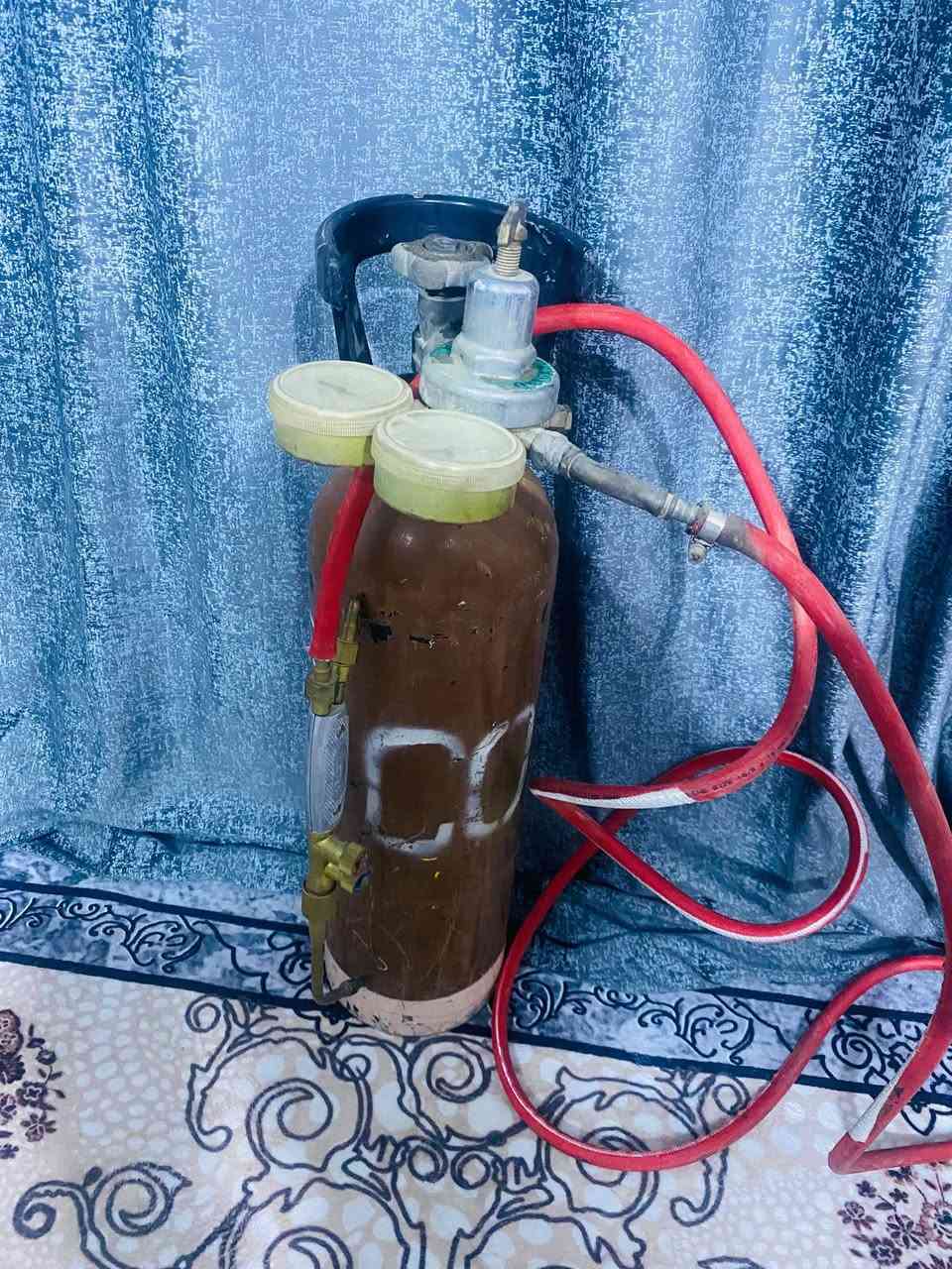 بطل اوكسجين متروس كامل هوه وغراضه مكان بصره السعر 100
***********
