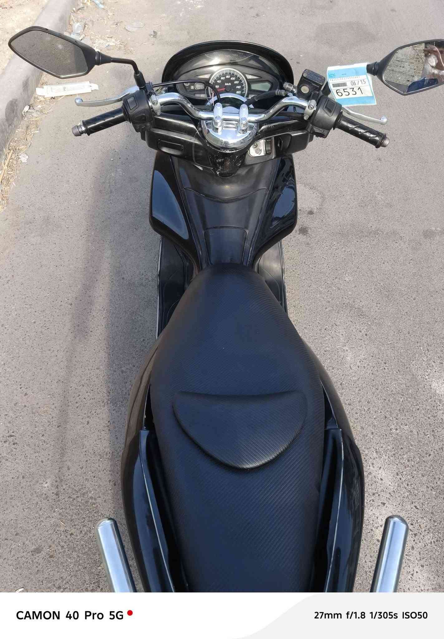 سلام عليكم دراجه pcx جيل الأول الدراجه مامتعوبه شلعه معدل كهربائيات كله شغالهه حساس ازدحام حساس ستنان الدراجه مكفولة اينقص مابيها السعر مليون و 300 وبيها مجال قليل مكاني بغداد البنوك *********** متواجد واتساب أو رصيد

نص مكتوب في الصور:
- CAMON 40 Pro 5G 27mm f/1.8 1/387s ISO50