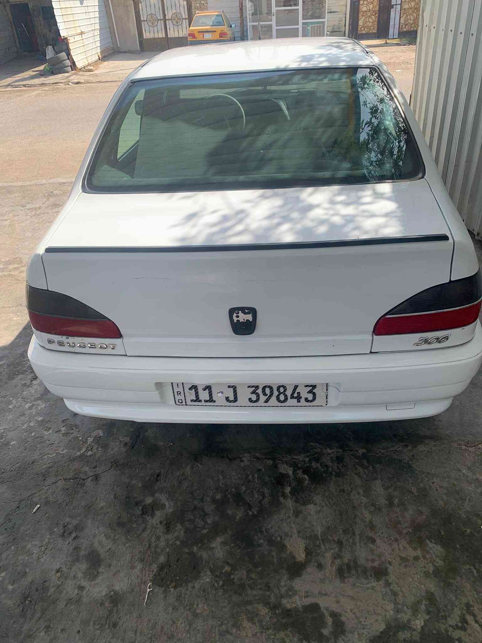 سلام عليكم بيجو فرنسي 306 مديل ٢٠٠٢ السياره بلاديه مابيها قطره صبغ تخم تاير وتخم ويل جديد صدر جديد باتري جديد تبريد ثلج مابيها اي نقص فقط بيها طخه باب السايق السعر ٤٨ وبيها مجال حك الجيه مكان السياره بغداد الشعله
