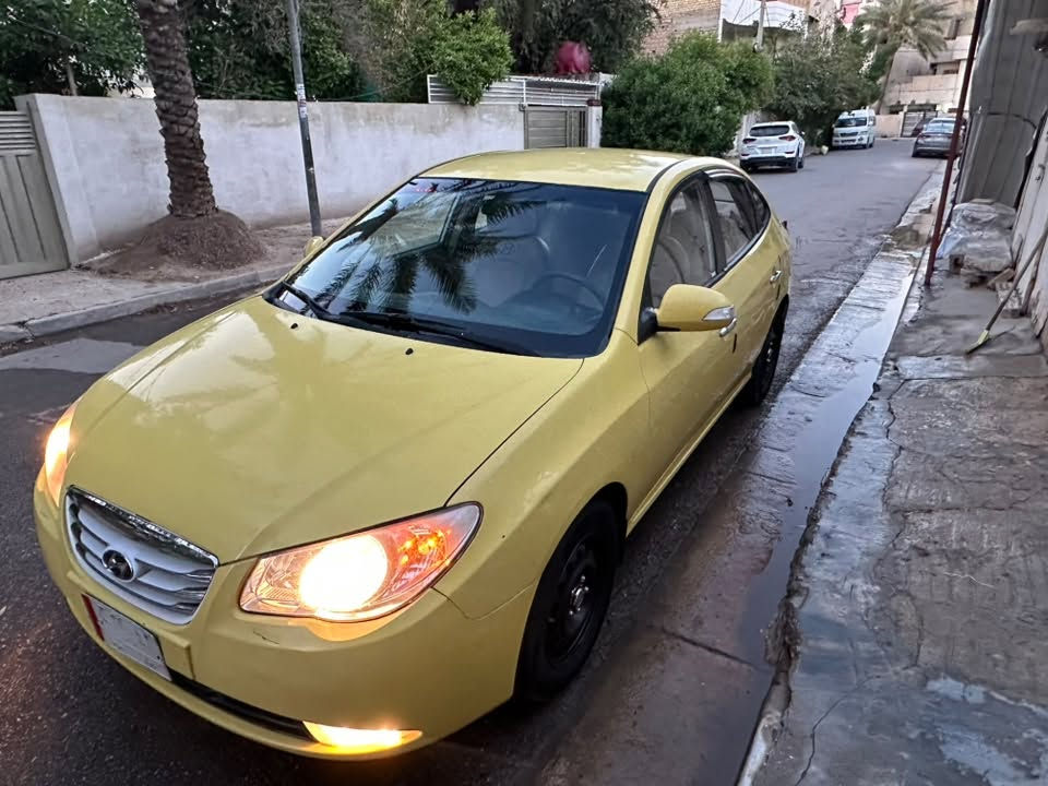 للبيع مقدسة ليموني 2011 خليجي
1600 ماشيه 240،000 
بغداد /سعره105 
***********
