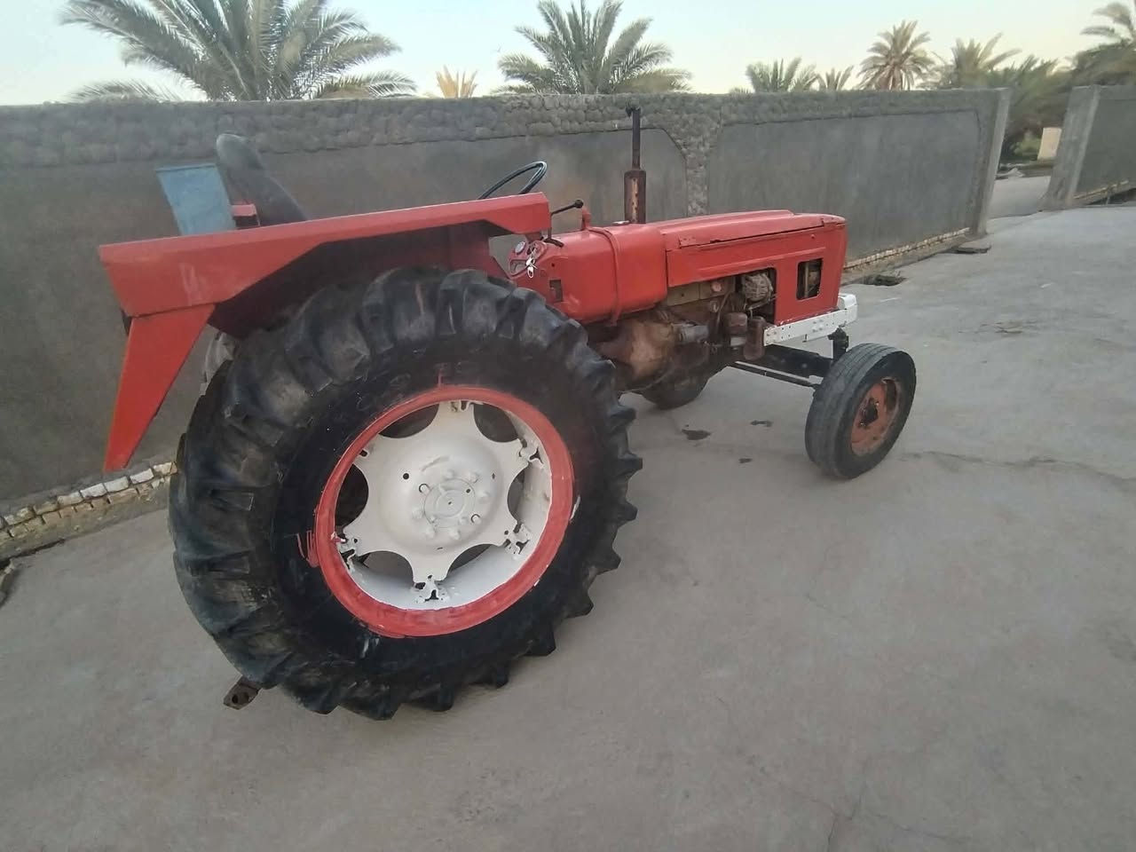 السلام عليكم  عنتر رقم وسنويه قديم  ابيع بدون.. المكينه جاهزه گير وجهاز ومحرك.. تارات جدد وراها عربانه حدادي 
العنوان النجف الحيدريه للاستفسار ***********

