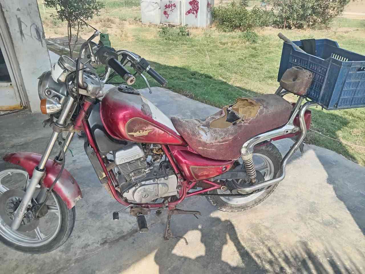 من رخصت مدير الكروب.
ماطور هارلي للبيع السعر 650 بي مجال مكان سامراء رقم الهاتف ***********
