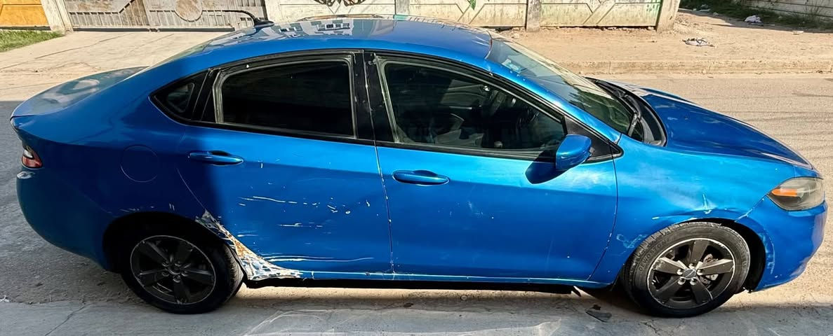 للبيع سيارة دوج دارت SXT
رقم بغداد موديل 2015 محرك
2400 المرغوب لون بحري حادثها
بسيطاسياا ***********.... 
كورك***********
