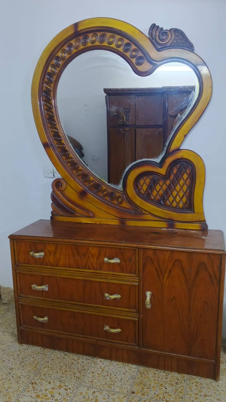 غرفة نوم • ديكور • أثاث خشب