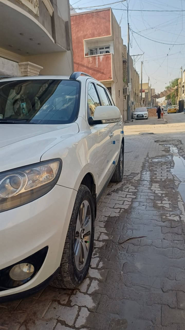 يا الله اللهم صلي على محمد وآل محمد الطيبين الطاهرين 
سنتافي 12 بغداد بيع فقط 
محرك كير مكفول 
 سته سلندر 
3500
7 راكب 
ثلاث قطع تبريد 
مكان الحريه بغداد 
فول مواصفات 
تحكمات ستيرن جهتين 
فورويل 
كشنات جلد كهربائي 
فتحه 
ويل فراشه 
للتواصل واتساب أو اتصل 
*********** السعر  157 وبيه مجال بسط

