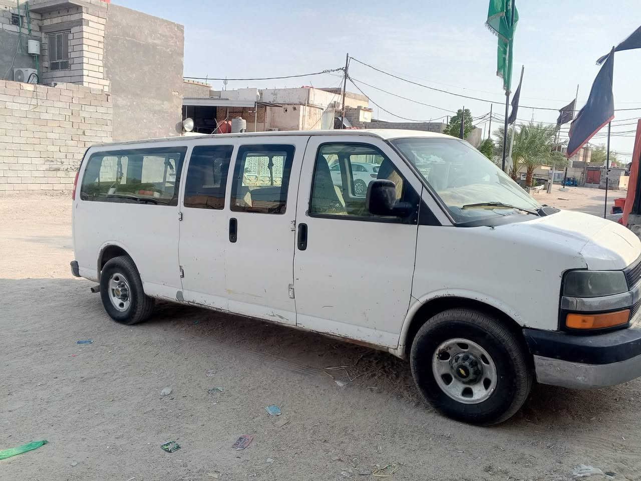 شفرو ليت موديل 2007 السياره اصوليه بس ماتتحول مكفوله صبغ وحادث وعشائر وسرقه ...بدون كشنات فقط 
السعر 35 ...
هاتف ***********
مكان السياره .. البصره..ام قصر
