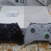اكس بوكس ون اس • جوستكات أصلية • نظيف