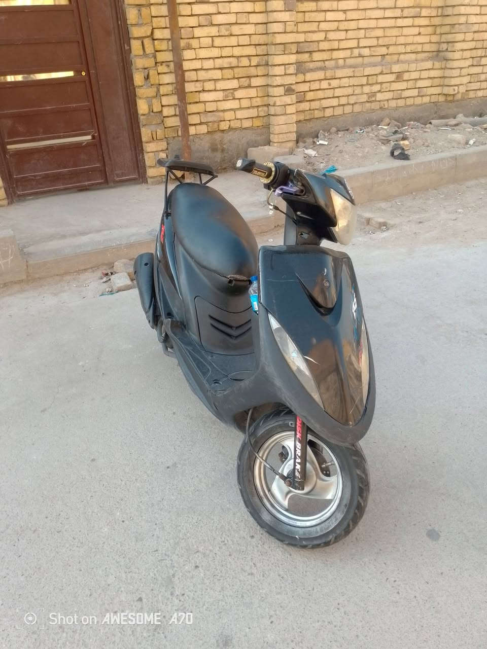 سلام عليكم درجه ماكس عدله البيع دراجه جاهزه وشغاله من الطول الطول شلعه ومعدل خير من الله دراجه مال جناي مامتعوبه نضيفح وحلوه سعر 550وبيه مجال قليل الشراي واتساب نتصال فقط ***********

نص مكتوب في الصور:
- Shot on AWESOME A70