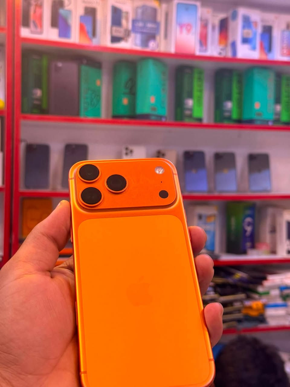 فون 17 برو ماكس - iPhone 17 Pro Max
اللون: البرتقالي المميز 🟠
الذاكرة: 256 كيكابايت
البطارية: 97% 🔋
الحالة: جهاز نضيف كلش، مكفول كفالة عامة
الملحقات: كارتون و كيبل الأصلي
العنوان: بغداد - مدينة الصدر - قطاع 18 - قرب سيارات كربلاء
السعر 1650
***********
