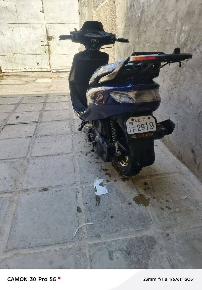 سلام عليكم دراجه فراشه فحل لبيع وياله رياضي صالنصه اف ام دراجه بيه كم شغله صير بطله تكاف 60 ترجع وكاله سعر 450 قفل 400 ابو 350 اطلع كبل مكان طريق كربله نجف عمود 114 يم جسر جديد هذه رقمي بس وساب ***********
