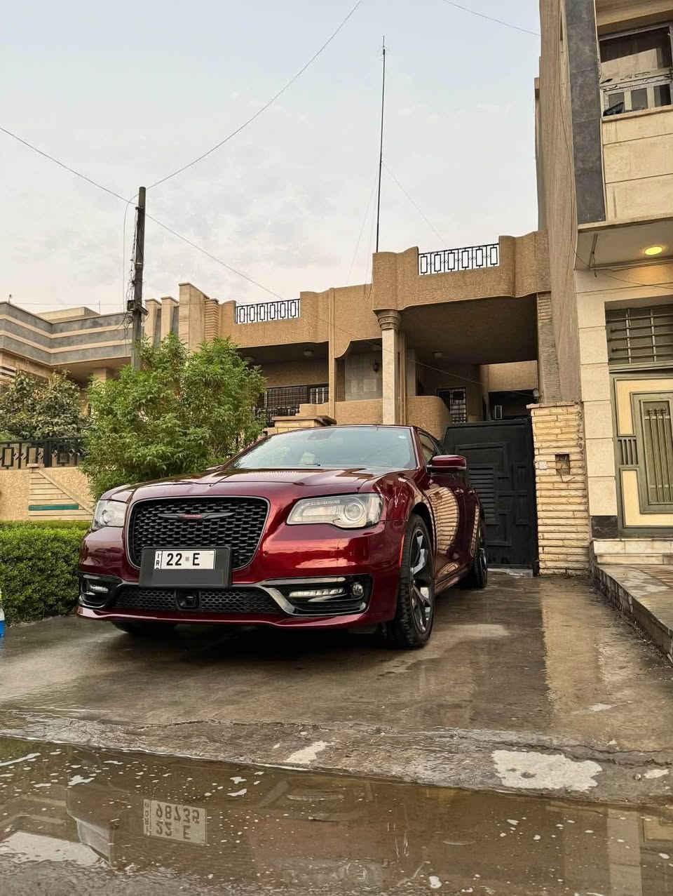 كرايسلر 300S وكالة هارلم كلين
السيارة مكفولة كفالة عامة من الصبغ والبارد كلين تايتل 
المواصفات : سقف بانورامي 
تدفئة وتبريد المقاعد 
كامرة خلفية دوارة
مقاعد كهرباء 
تسخين الستيرن 
حساس امامي وخلفي 
رادار مانع التصادام 
مقاعد جلد
تحديد وتثبيت المسار 
كشن ميموري 
محرك V6 3600 CC
الممشى: 19,000KM
الموديل:2023
مغلفة PPF جيوشيلد 
مكان السيارة بغداد 
السيارة زيرو جديدة ورقم شمالي 
  السيارة باسمي تحويل ثاني يوم 
السعر ٣٦٥ وبيها مجال
للاستسفار على الخاص 
او الرقم على الواتس ***********
