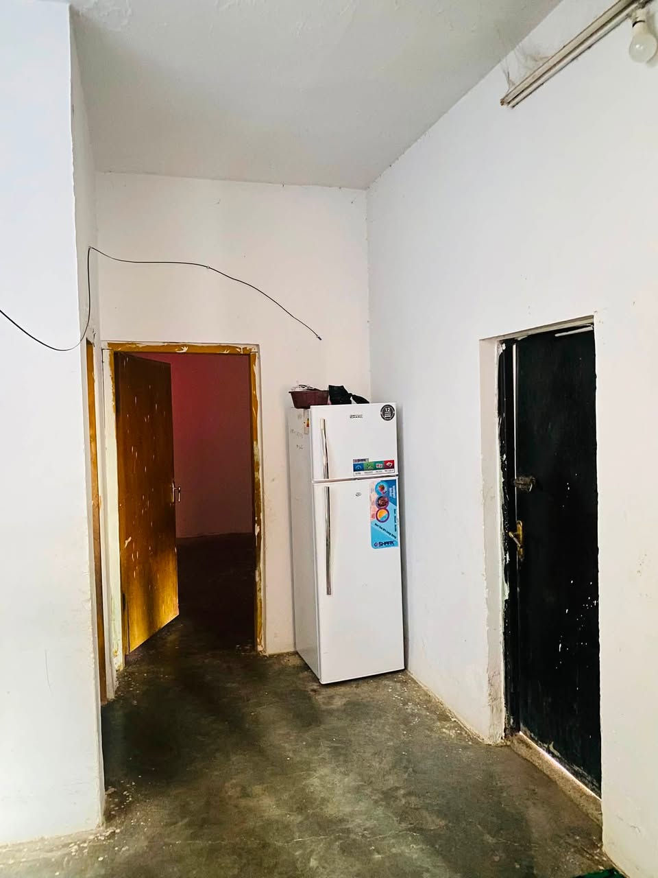 بيت📐 160م طابو ملك صرف📍العلم_حي الجمعية الاولى بسعر 46 مليون بي مجال
تفاصيل البيت : 
غرفتين نوم 
صالة وسطية 
مطبخ 
مساحة حديقه
البيت مسيج بالكامل 
مكان هادئ وحيوي 
للأستفسار ***********
