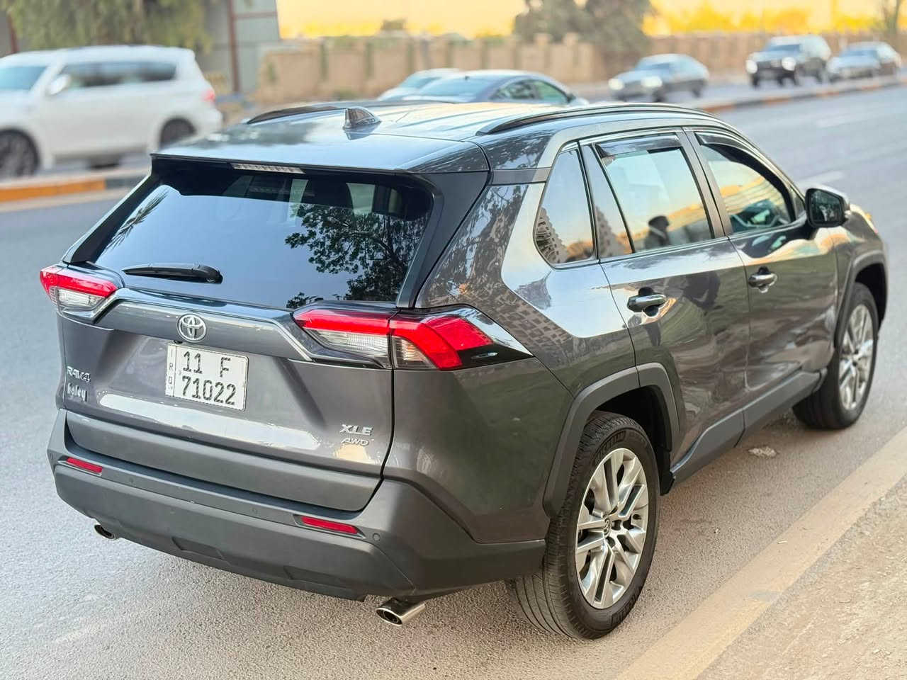 2024 TOYOTA RAV4, XLE PREMIUM راف فور فول موصفات برايمر واحد علي واحد رقم بغداد معوقين بعدهلها تلث سنين تصير حره لمعوق بعده صغير بيها قطعتين تبديل فقط صور لحادث بل منشور سياره معمره تعيمر درجه اولي وين ميعجبك تطلع بيها ماشيه 42 كيلو 
بصمه
رادارات امامي خلفي جانبي
سلايت روف
كشنات جلد تبريد تدفئه
تبريد قطعتين
شاشه دجتال
بعد بيها هواي موصفات معروفه موصفات البرايمر
مكان السياره بغداد اليرموك الاربع شوارع
السعرررر177$بيها مجال
للاتصال ***********
***********
