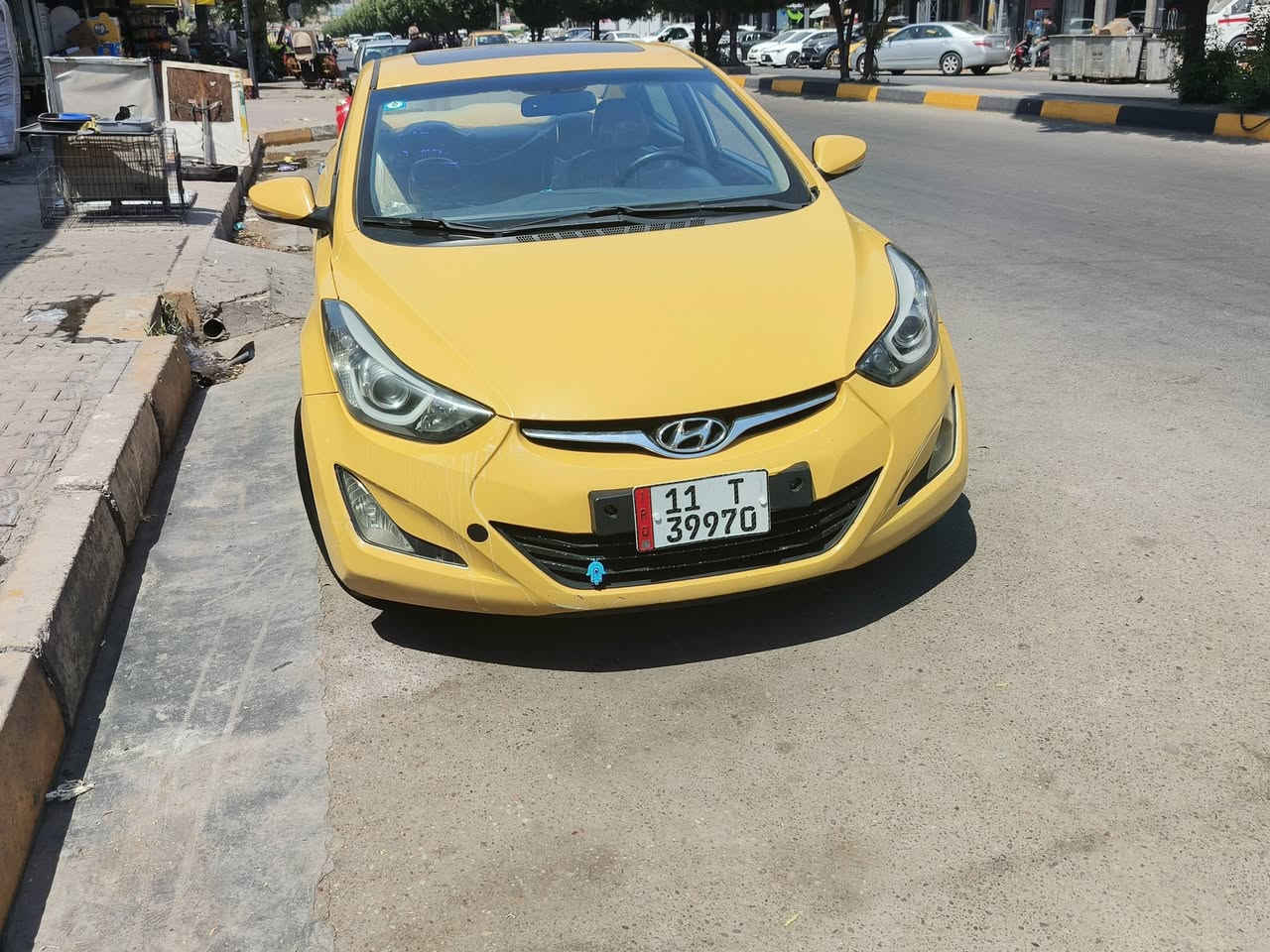 السلام عليكم لنترة موديل 2015 خليجي مكفولة فول عدا بصمة فتحة اشاير بل مري مري شفط عدسة متحركة تحكمات ستيرن جهتين مكينة كير تبريد كلة مكفول صدر جديد تخم تايرات جديد عدسات LED جدد دوشمة عام 
رقم : *********** واتساب
