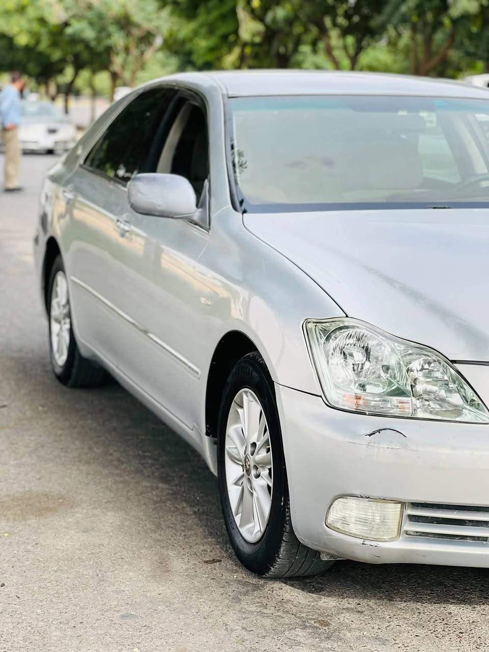 شاهینه • ٢٠٠٥ • ١٨٢٠٠٠