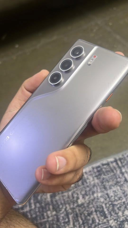تكنو 40 pro 5g مراوس بحساب ببجي فخم عنواني بغداد رقمي وتساب ***********
