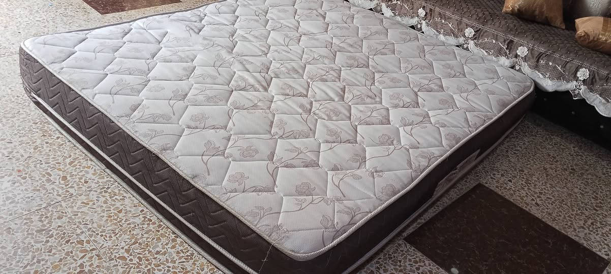 دوشك تخت • اسفنج سبرنك • مستعمل