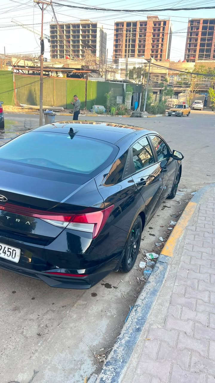 السلام عليكم الانترا 23بغداد باسمي رقم انكليزي سنويه لل29 محرك وكير وتبريد مكفوالات بيها بس باب صبغ السونار بالمنشور محرك 2000 دوش السعر 138وبيها مجال قليل مكان السيارة بغداد 07""
***********
