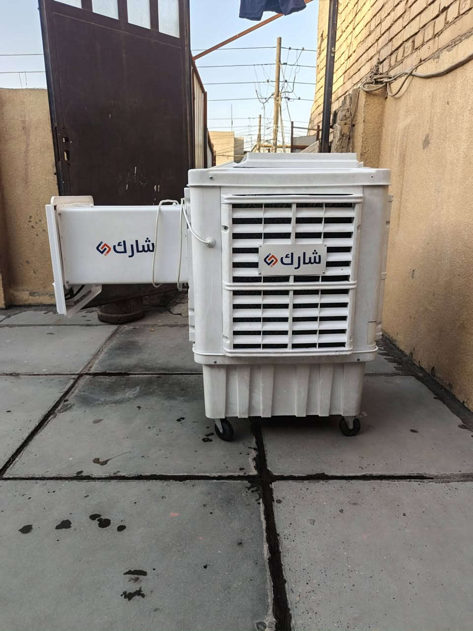 السلام عليكم مبرده اخت الجديده كامله ماناقصه شي ولا داخله تصليح ثلاث سرع قفله بدون عمله 150 مكاني العبيدي  ***********
