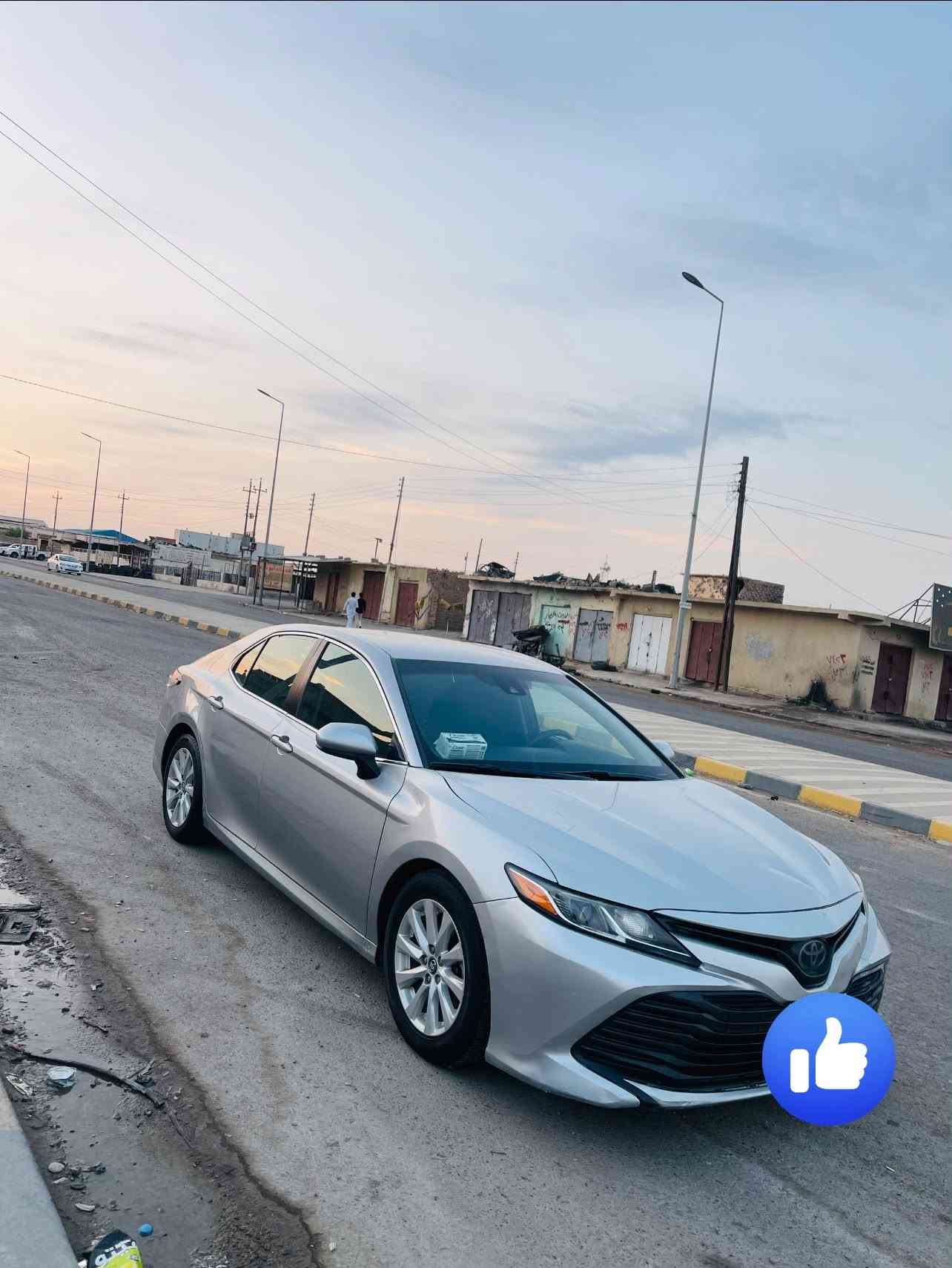 كامري LE • بدون ضرر • ماشيه ١٣٠٠٠٠ميل